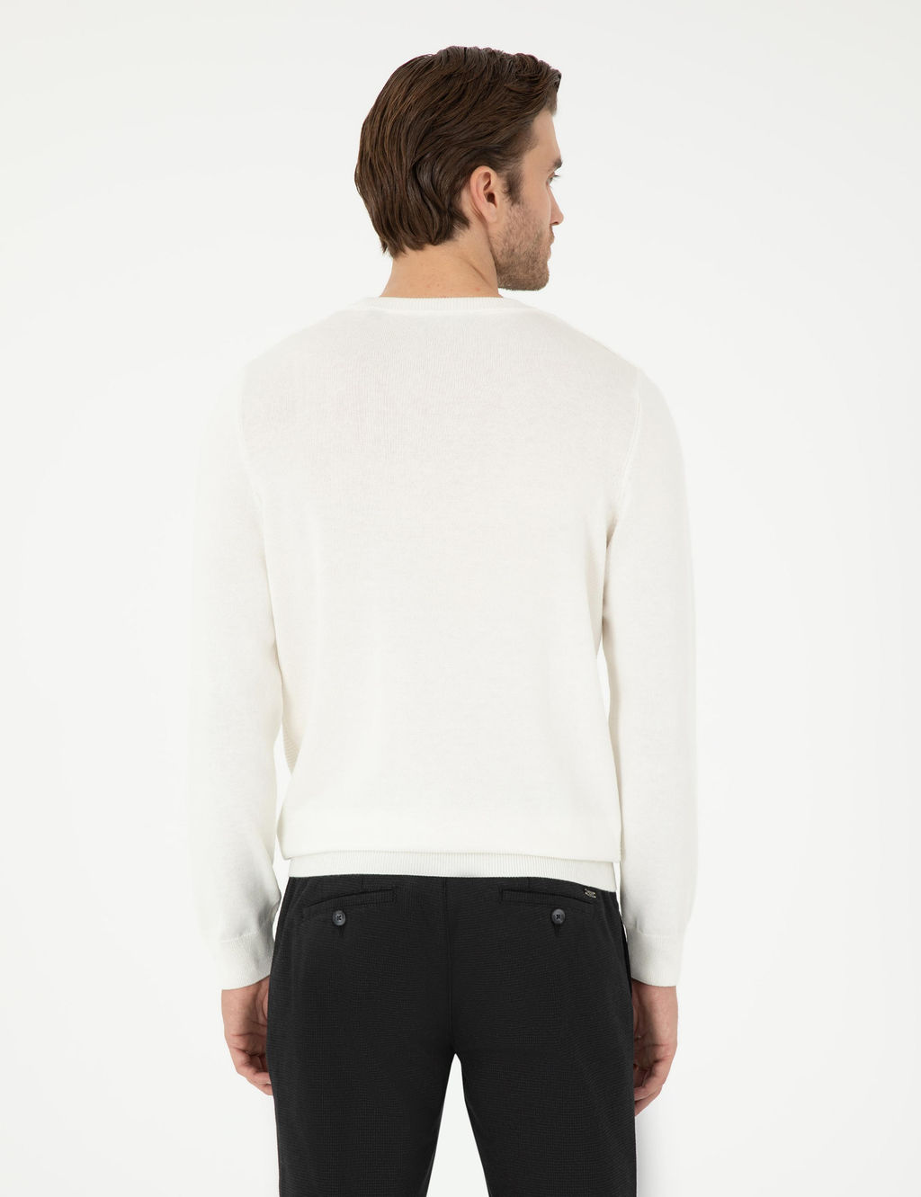 Ekru Regular Fit Bisiklet Yaka Y_n Kar___ml_ Triko Kazak