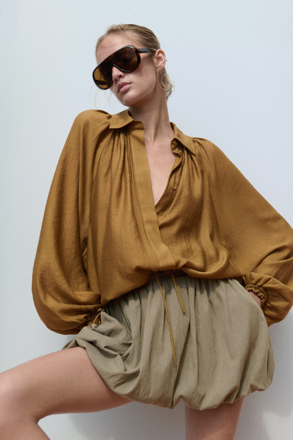 Camisa oversize con cordones de ajuste - H&m фото 3