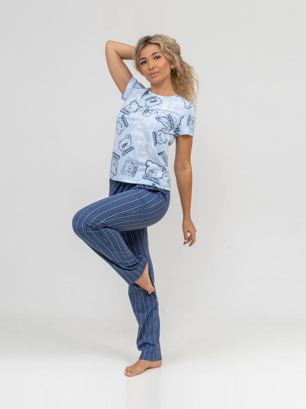 Костюм женский, цвет голубой синий