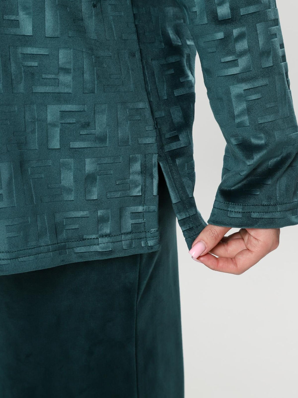 IV-CAPRIZ Чарлот-Жаккард - костюм из стрейч велюра  фото 31