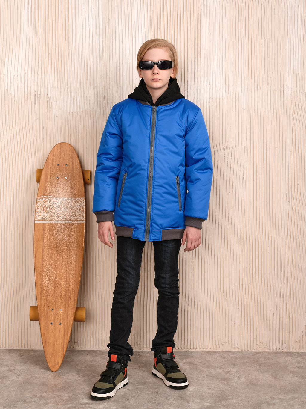 Бомбер демисезонный для мальчика Френд красный - Yollochka фото 8