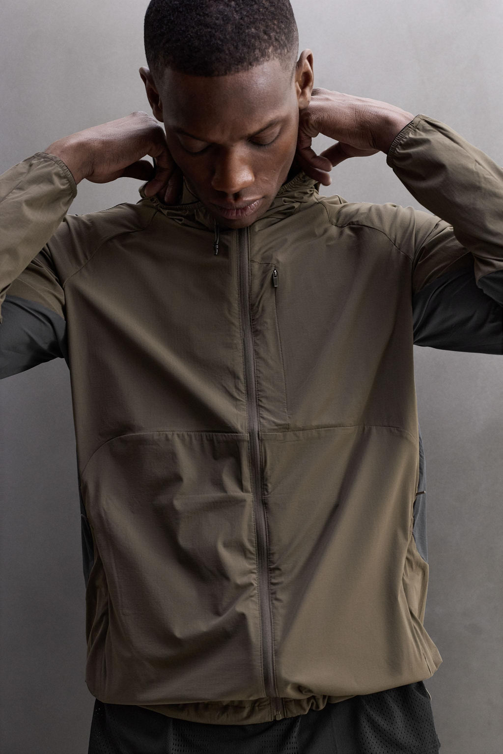 LIGHTWEIGHT COLOUR BLOCK TECHNICAL JACKET - Zara фото 5
