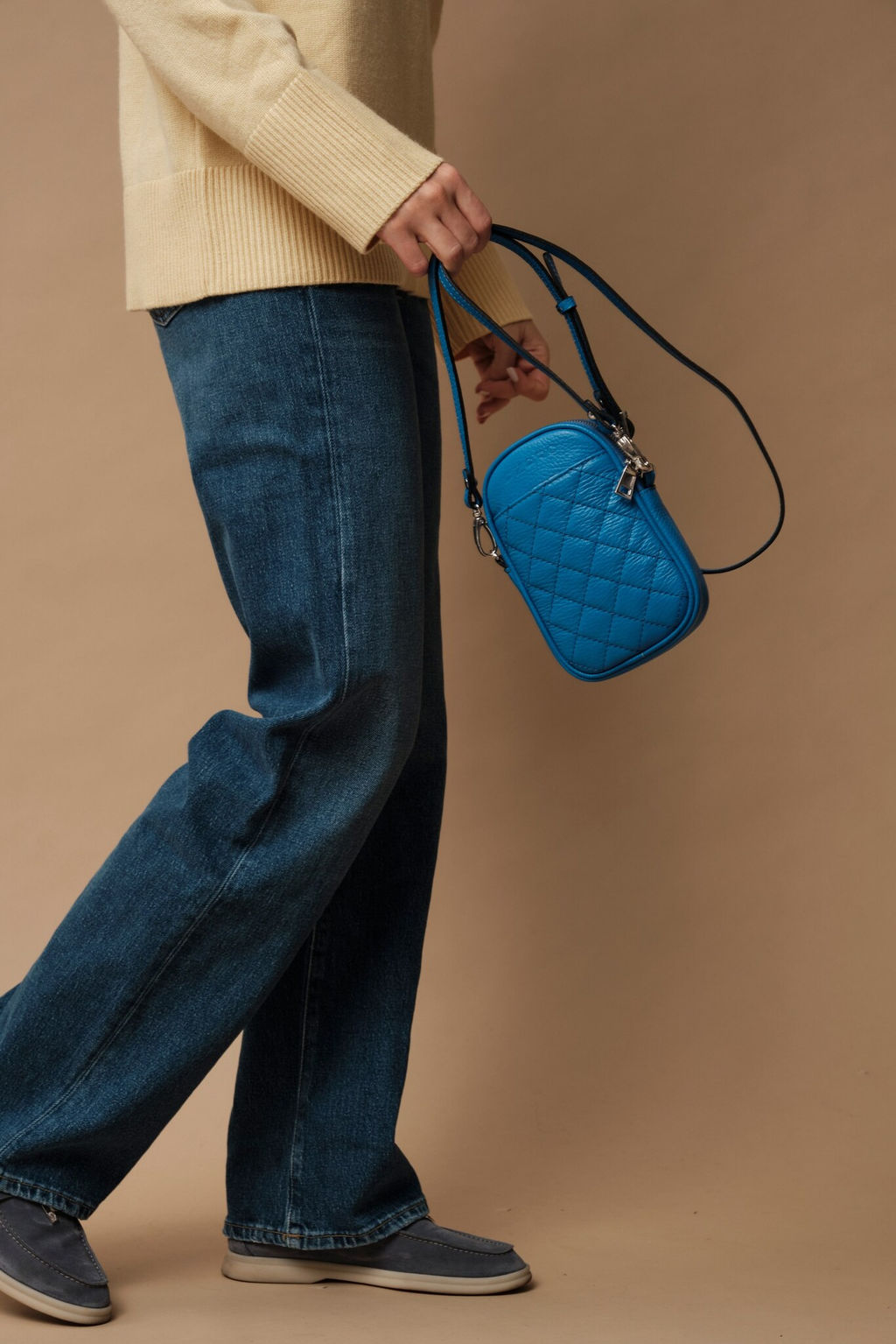 Сумка кожаная Azaro 30832 голубая река