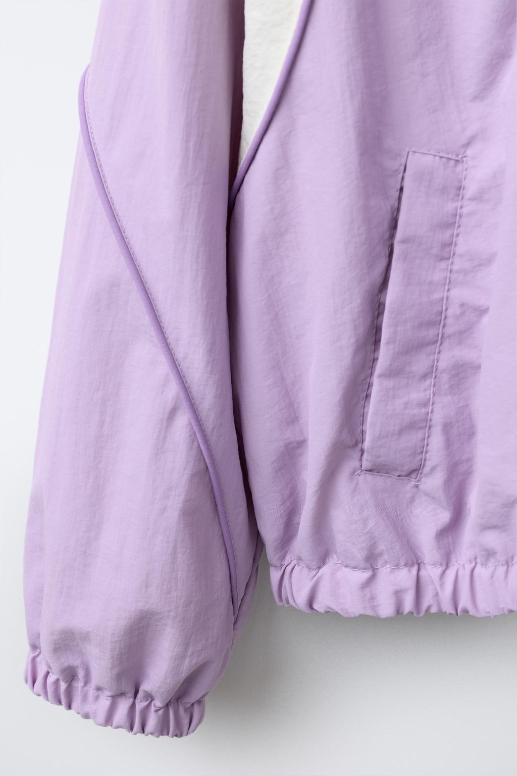 RAINCOAT WITH CONTRAST TRIM DETAIL - Zara фото 4