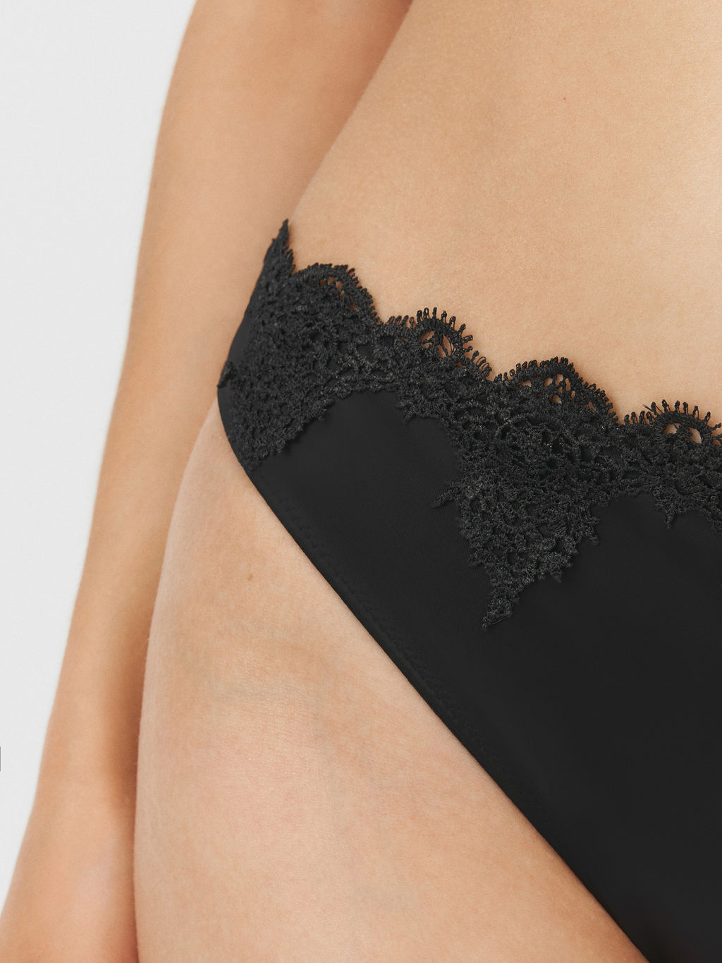 CONCEPT CLUB /  Трусы жен Adelara черный  фото 4