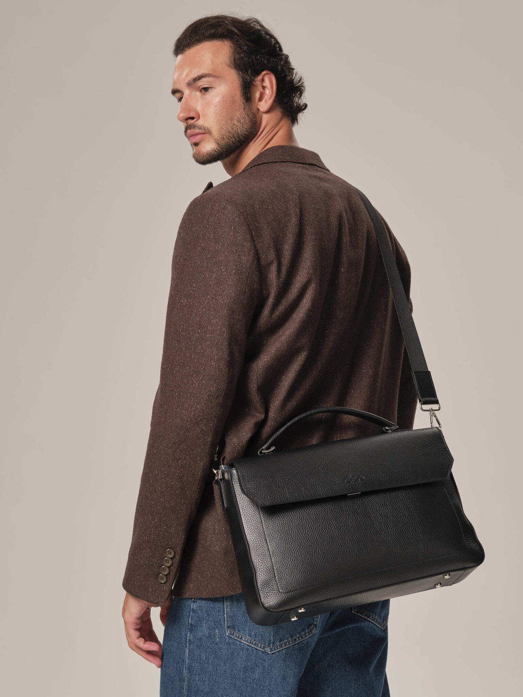 Мужская кожаная сумка Levi DBR 7115 черный фото 7