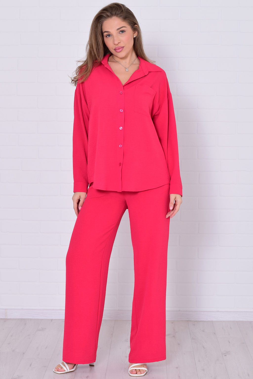 Костюм женский 5-352е (алый)
