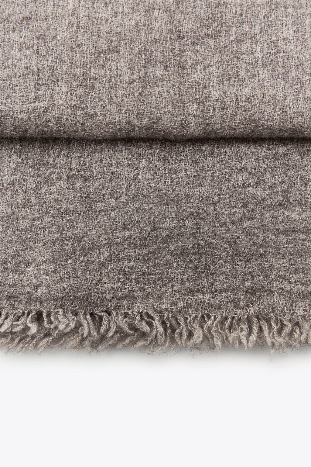 WOOLLEN SCARF WITH FRAYED EDGES - Zara фото 4