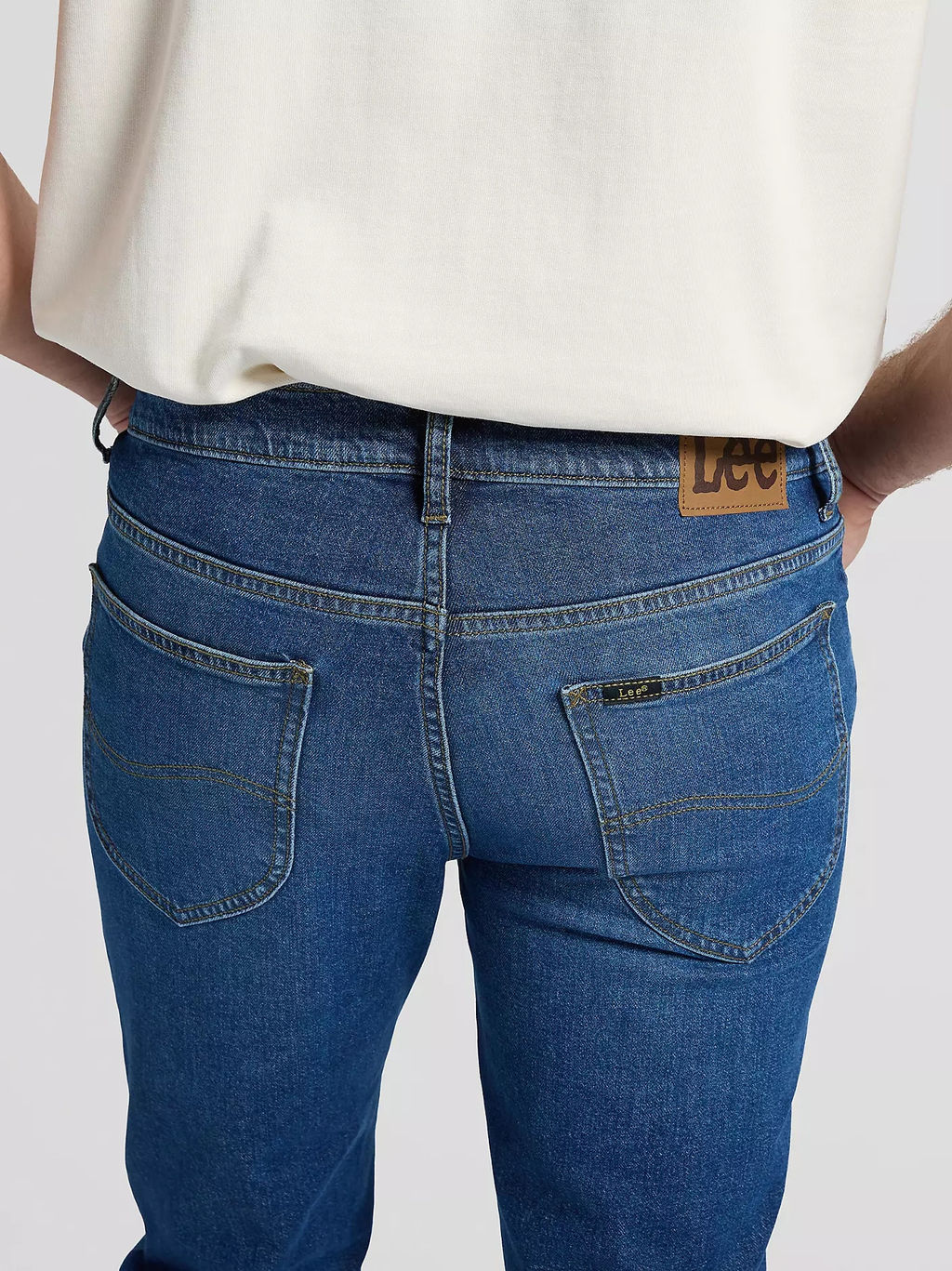 Джинсы мужские