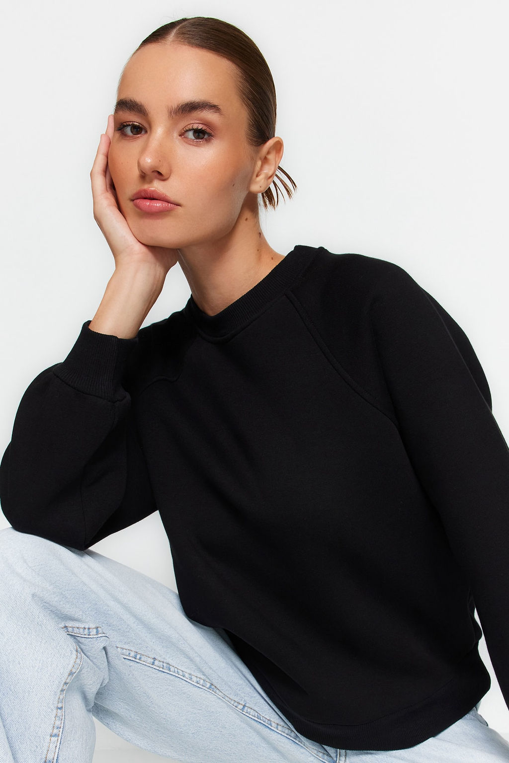 TRENDYOLMILLA Bordo Relaxed/Rahat Kal?p Basic Reglan Kol Bisiklet Yaka Orme Sweatshirt TWOAW24SW00104 фото 9