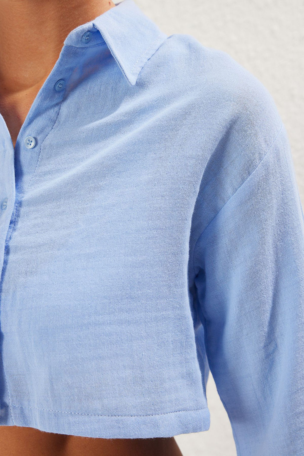 TRENDYOLMILLA Beyaz Dokuma Muslin Plaj Gomlegi TBESS24GO00011  фото 34