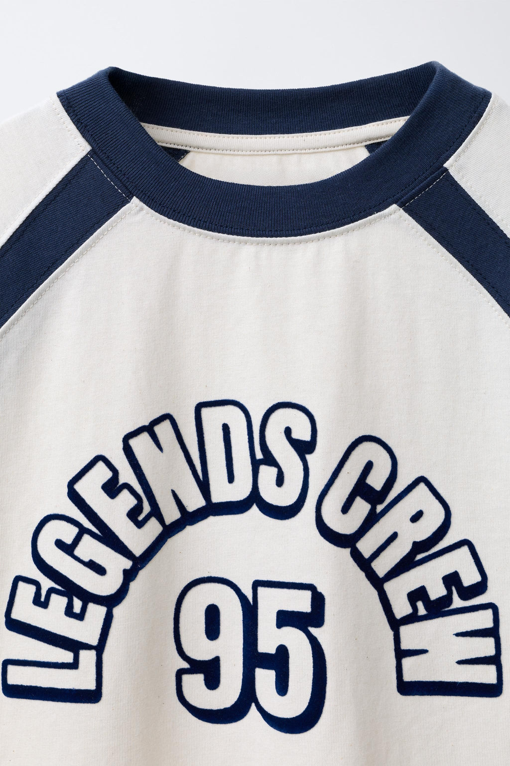 RAGLAN SLEEVE T-SHIRT WITH FLOCKED TEXT - Zara фото 9