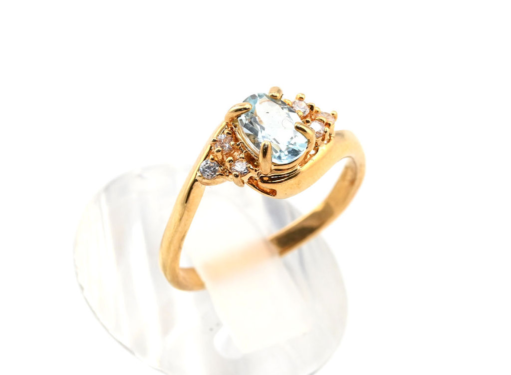 Кольцо женское с голубым топазом и стразами, размер 16 Радуга камня
