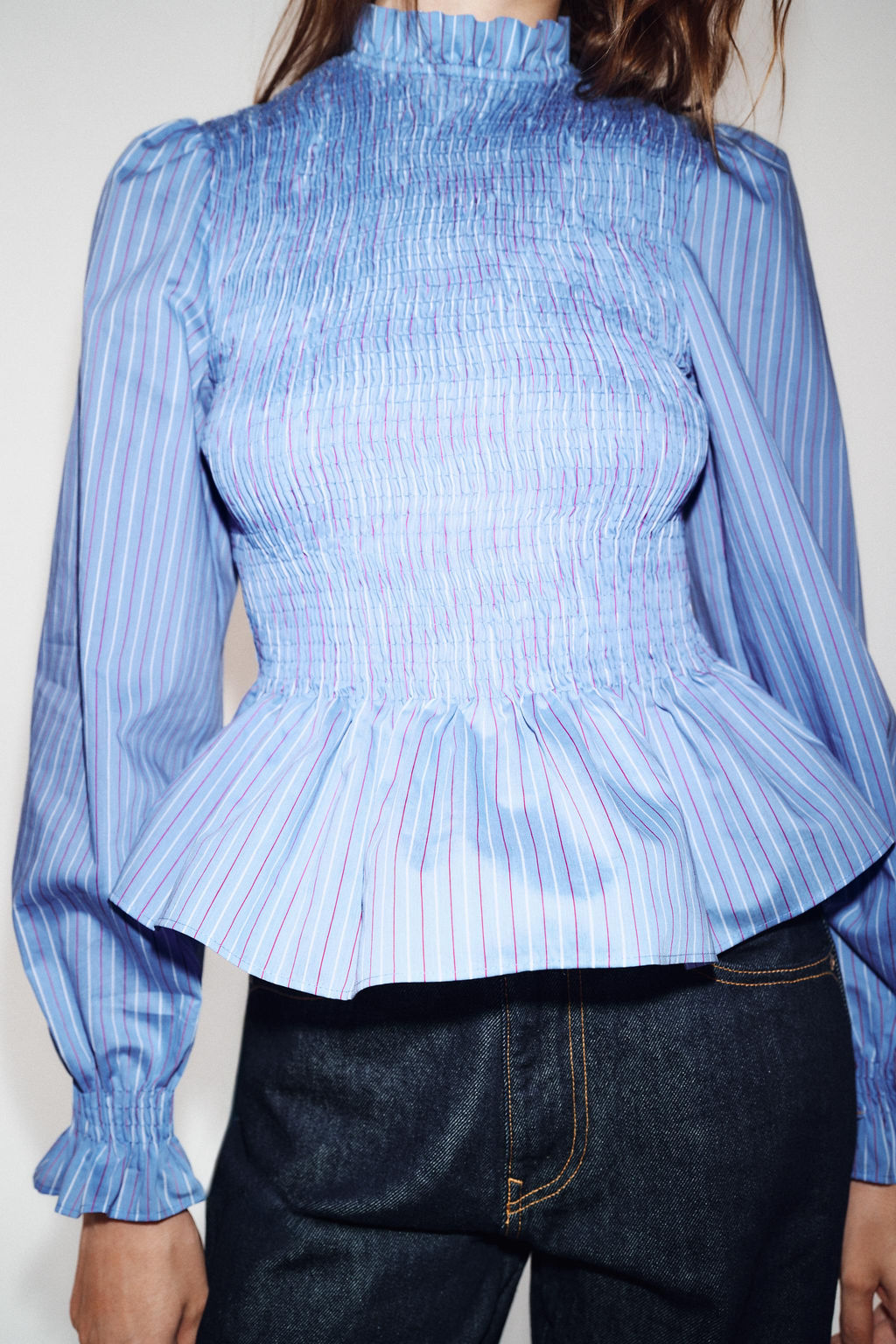 STRIPED SMOCKED SHIRT - Zara фото 3