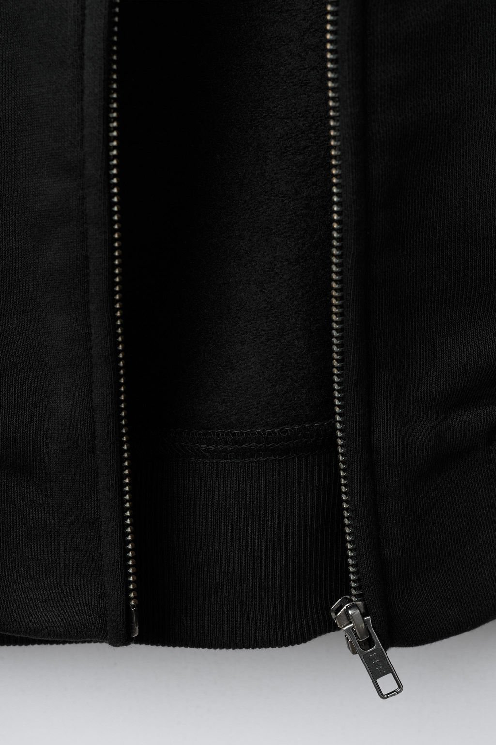 SUDADERA JOGGING TEXTO ENGOMADO / Negro - Zara фото 4