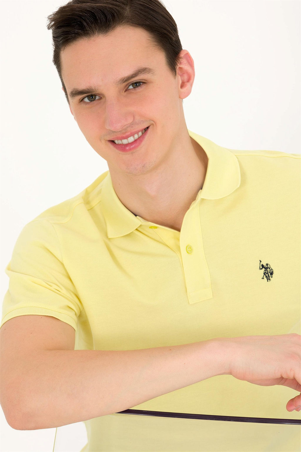 U. S. Polo Assn Мужская светло-желтая базовая футболка с воротником-поло - U.s. polo assn фото 7