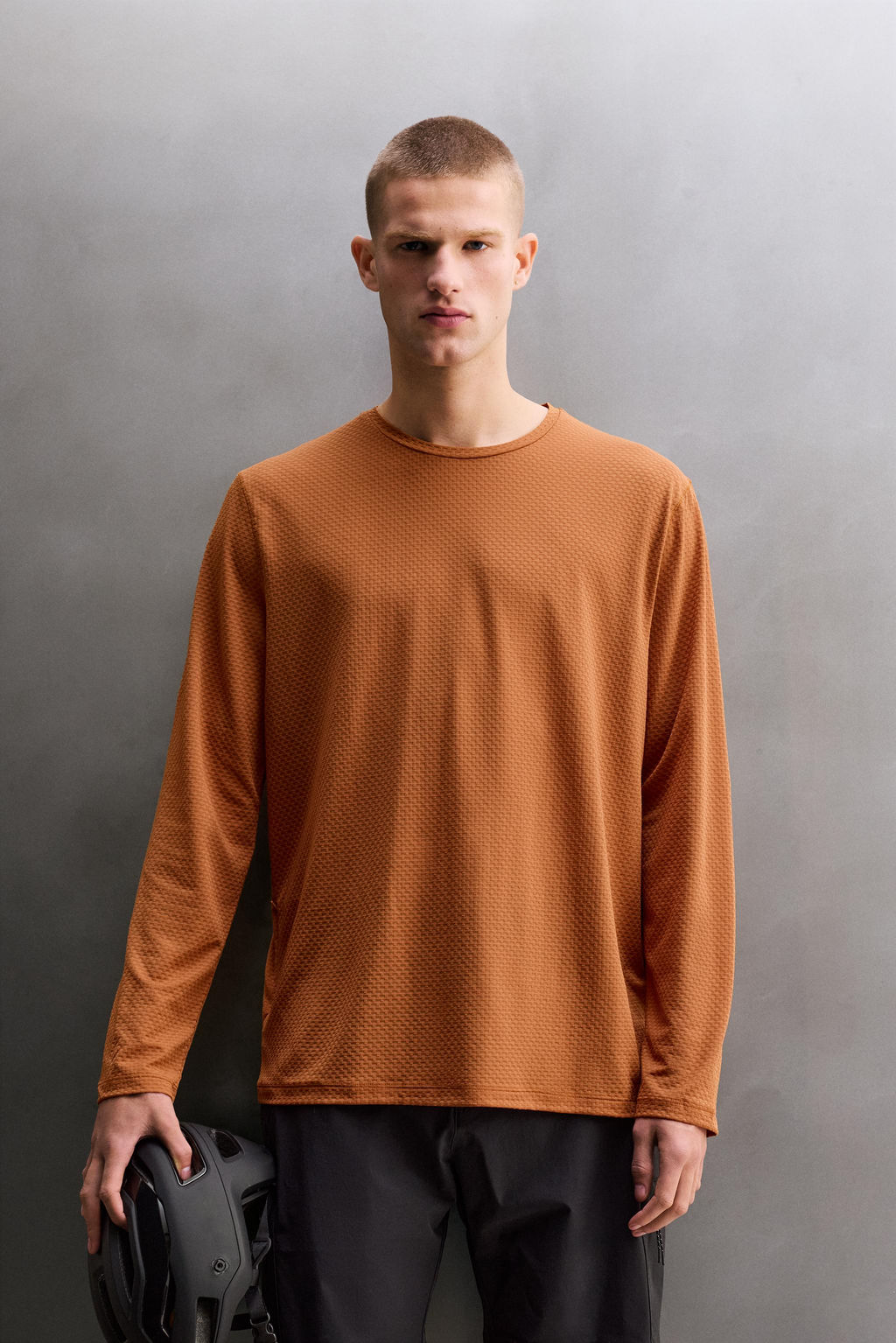 CAMISETA T?CNICA GRAVEL MANGA LARGA ESTRUCTURA / Ocre