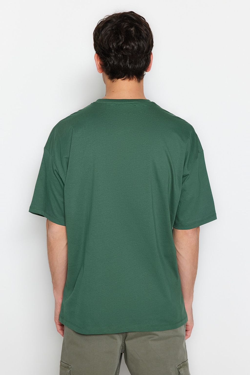 Yesil Oversize/Genis Kesim Yaz? Bask?l? T-Shirt TMNSS23TS00113 - Trendyolmilla фото 2