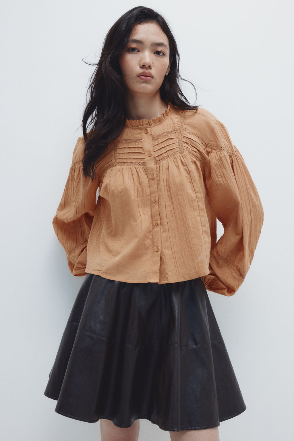 Blusa de algod?n con cuello de volante - H&m фото 4