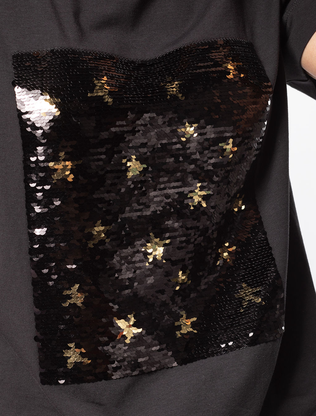 VILATTE / Футболка из премиального хлопка с авторским принтом пайетками  фото 9