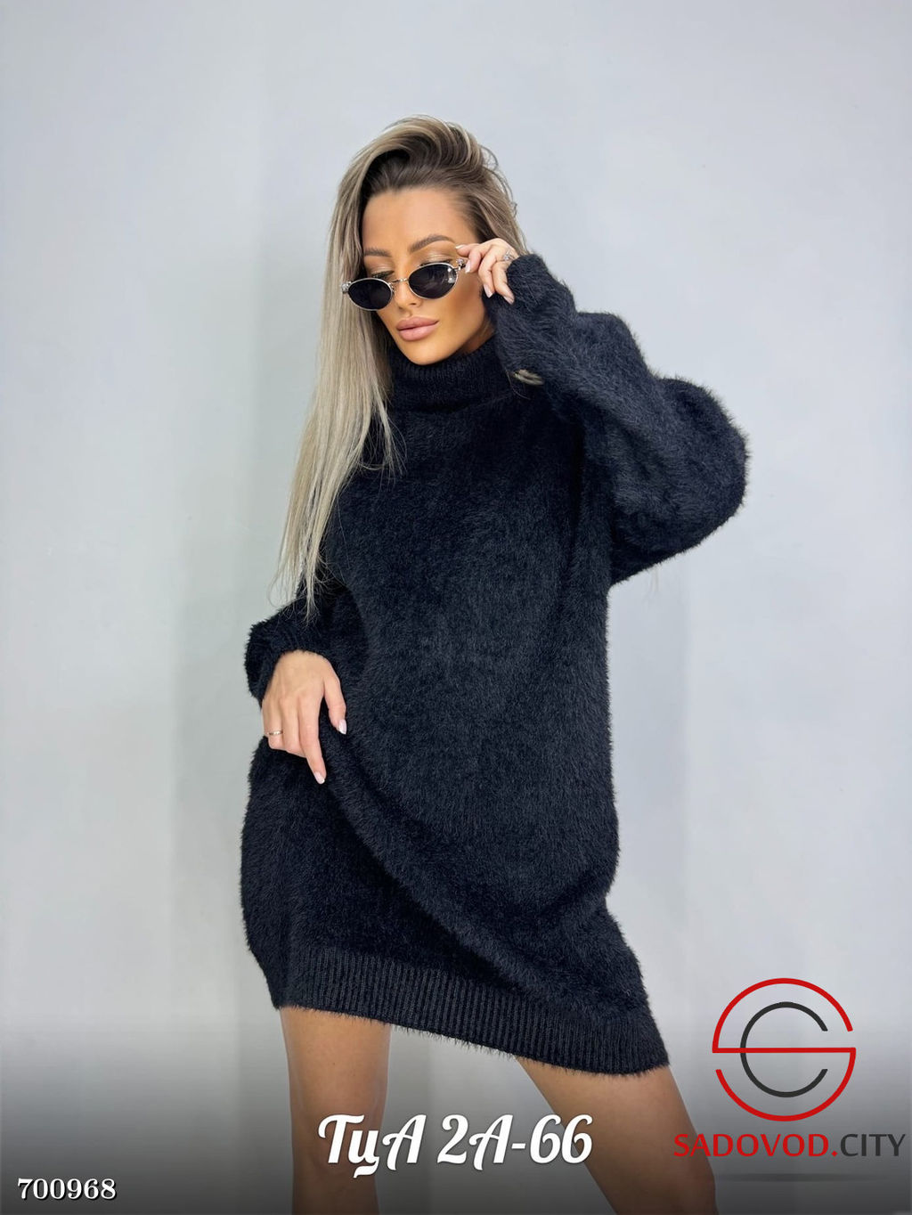 Туник пушистая с воротом