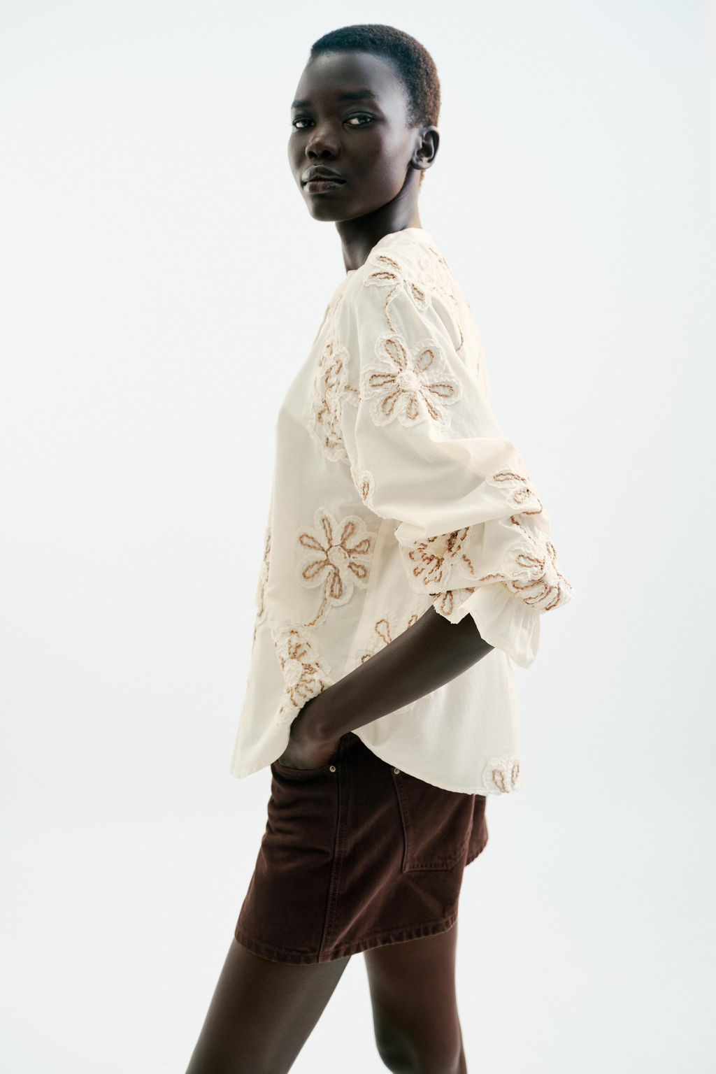 EMBROIDERED TEXTURED BLOUSE - Zara фото 10