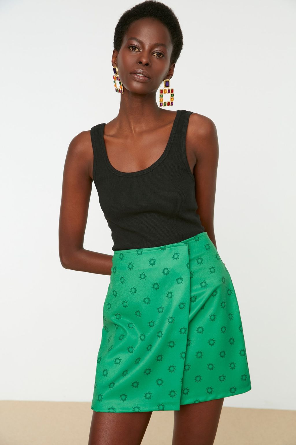 Siyah Fitted/Vucuda Oturan Havuz Yaka Fitilli Esnek Orme Atlet TWOSS22AL0042