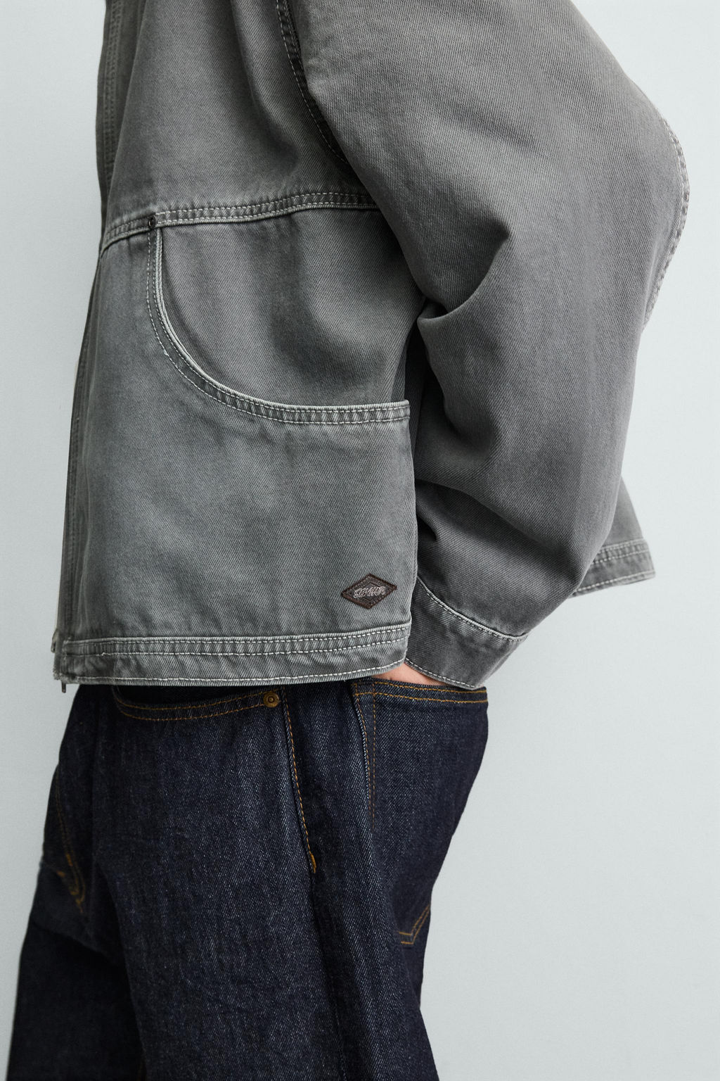 CAZADORA BOXY FIT PESPUNTES CONTRASTE / Verde gris - Zara фото 6