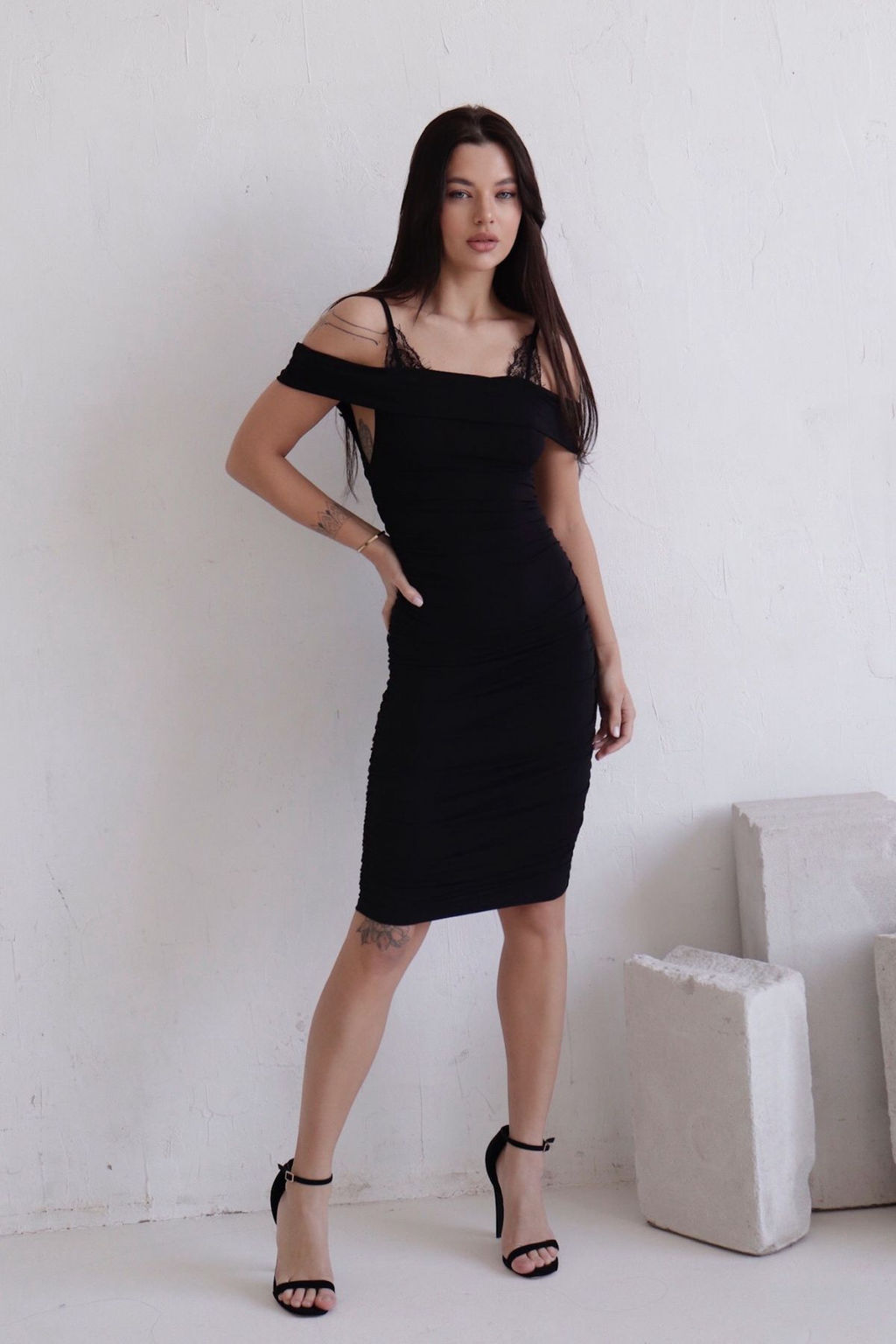 Платье вечернее чёрное с вырезом кармен - Martichelli фото 9