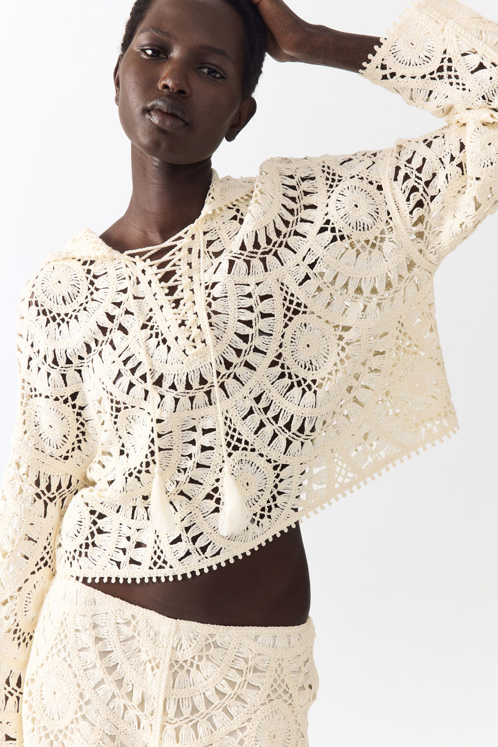 Sudadera efecto crochet con capucha y cord?n - H&m фото 6
