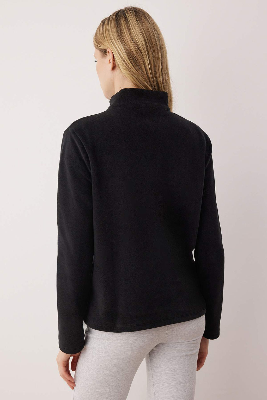 Siyah Dik Yaka Fermuarl? Cepli Orme Sweatshirt TWOAW26SW00005 - Trendyolmilla фото 4