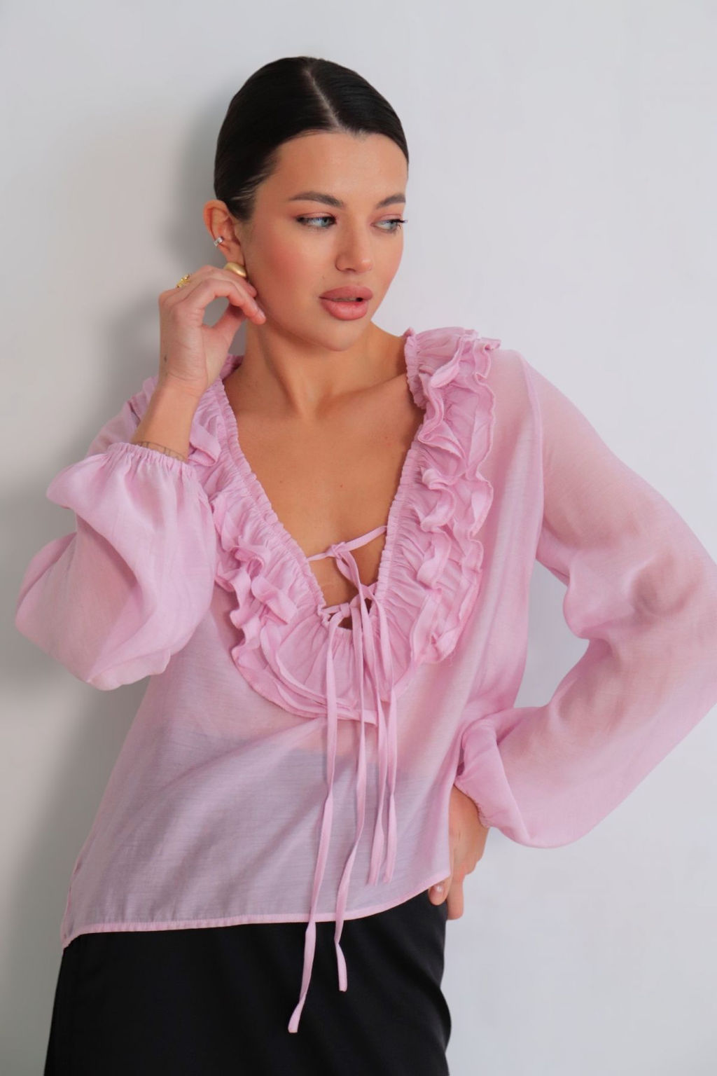 Martichelli Блуза с воланами по воротничку нежно-розовая