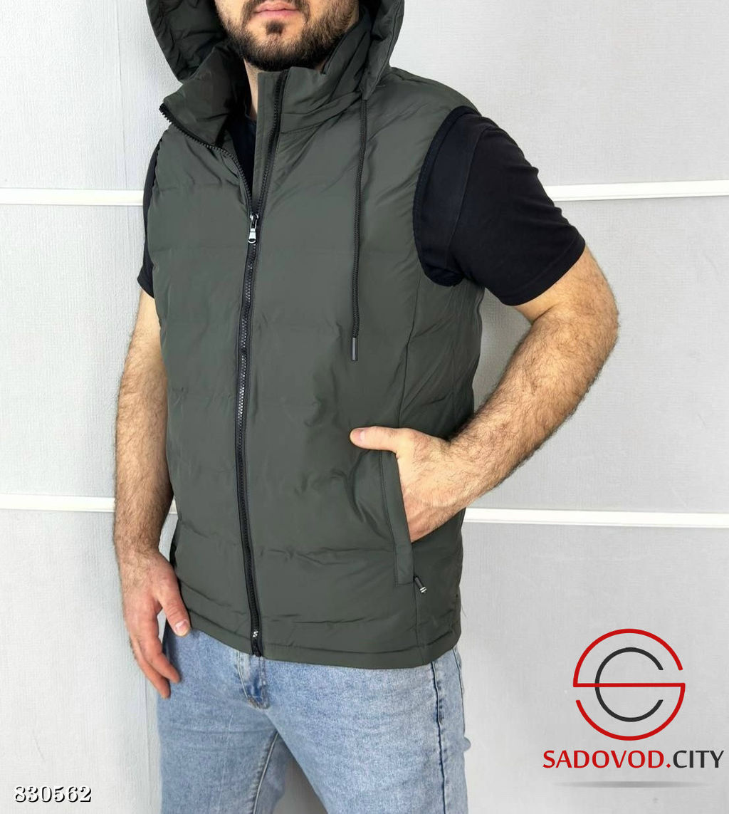 Жилетка мужская с капюшоном