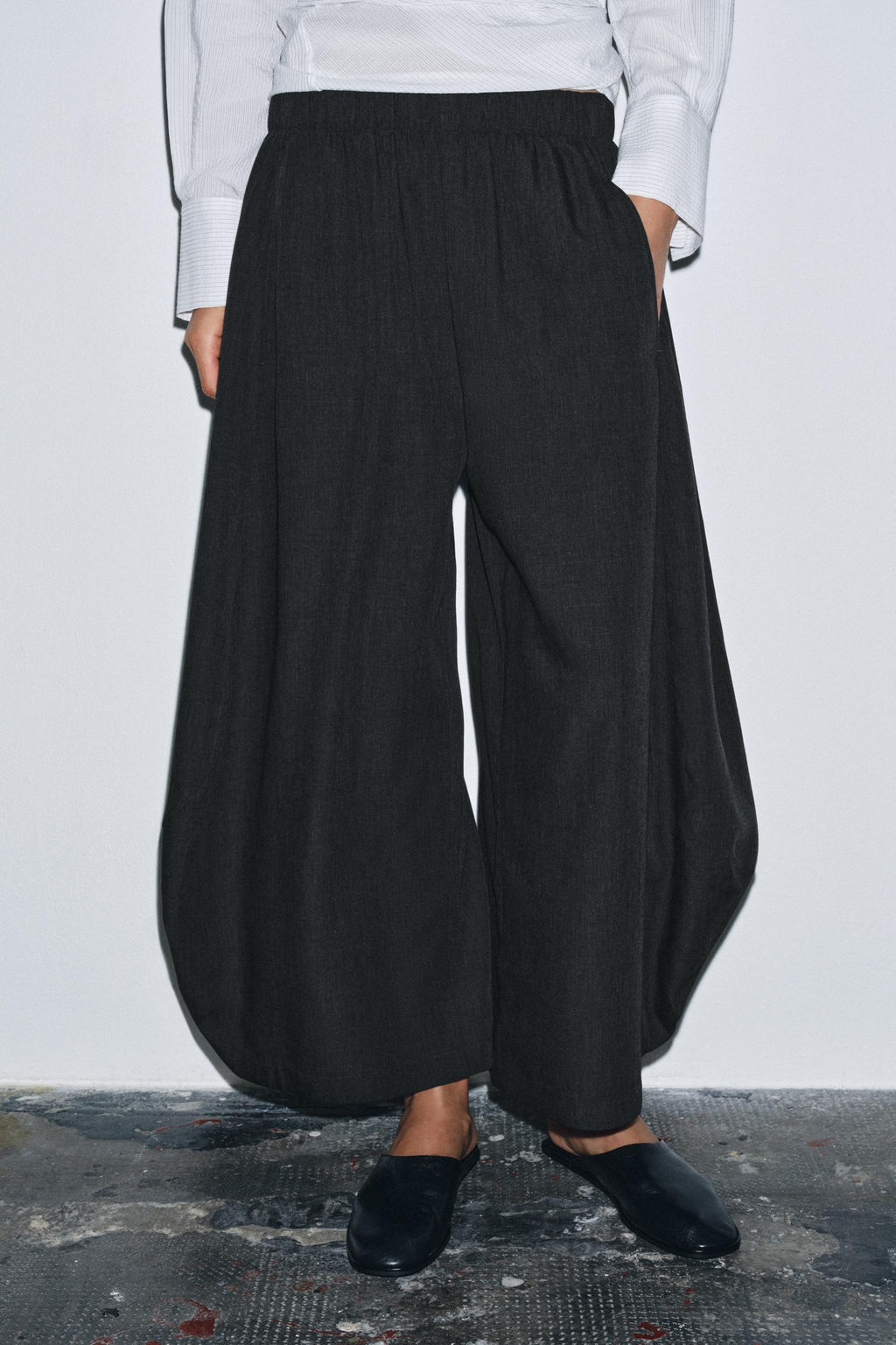 VOLUME FLOWY TROUSERS WITH WOOL ZW COLLECTION - Zara фото 4