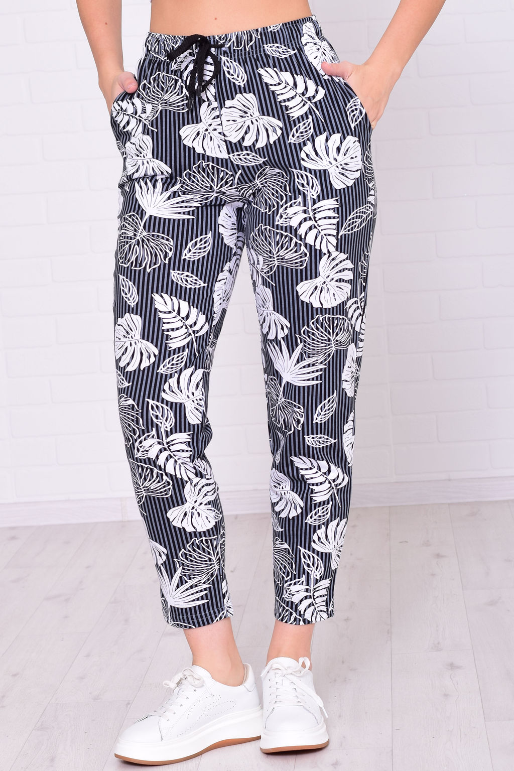 Брюки женские 8-031м1 (графит) Монстера