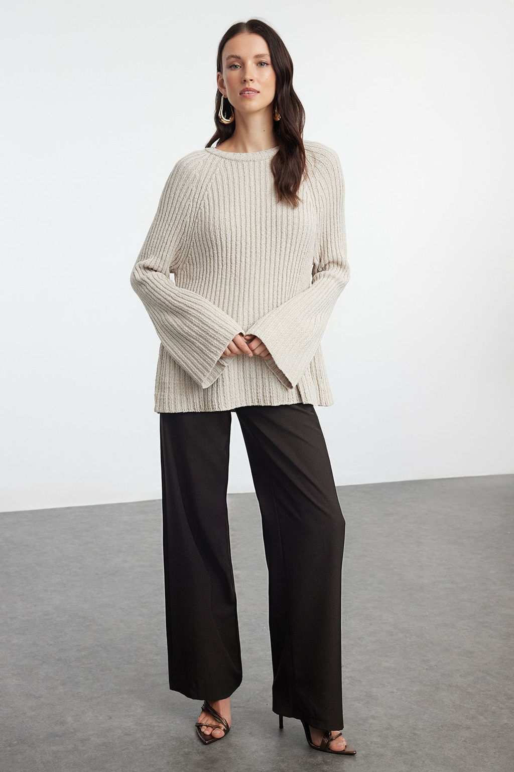 More Sustainable Tas Genis Kal?p Peplum Detayl? Pamuklu Triko Kazak TWOAW25KZ00305
