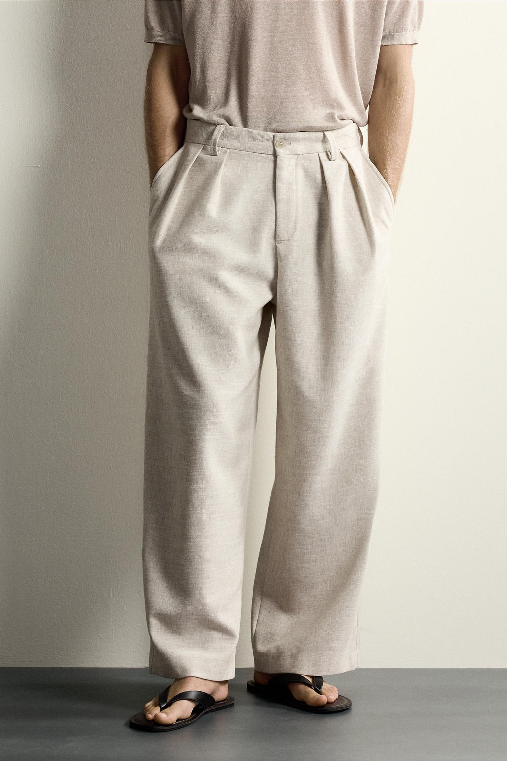 PANTAL?N RELAXED FIT ESTRUCTURA PLIEGUES / Beige claro - Zara фото 2