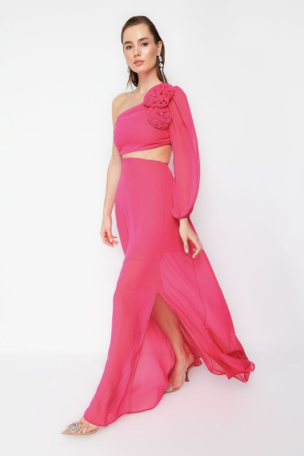 TRENDYOLMILLA Fusya A-Kesim Astarl? Pencere/Cut Out Detayl? Sifon Degrade S?k Abiye Elbise TPRSS23AE00077  фото 3