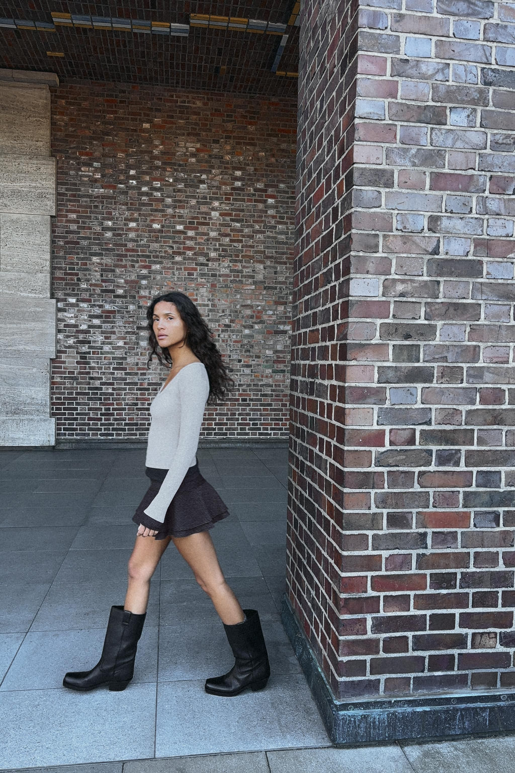 PINSTRIPE RUFFLE MINI SKIRT - Zara фото 11