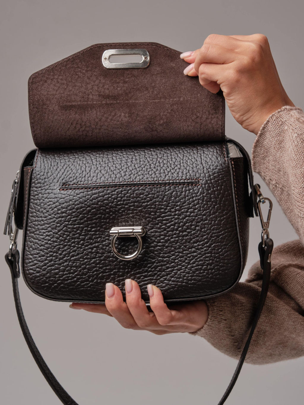 Женская сумка кросс-боди Azaro 3684 темно-коричневый соло