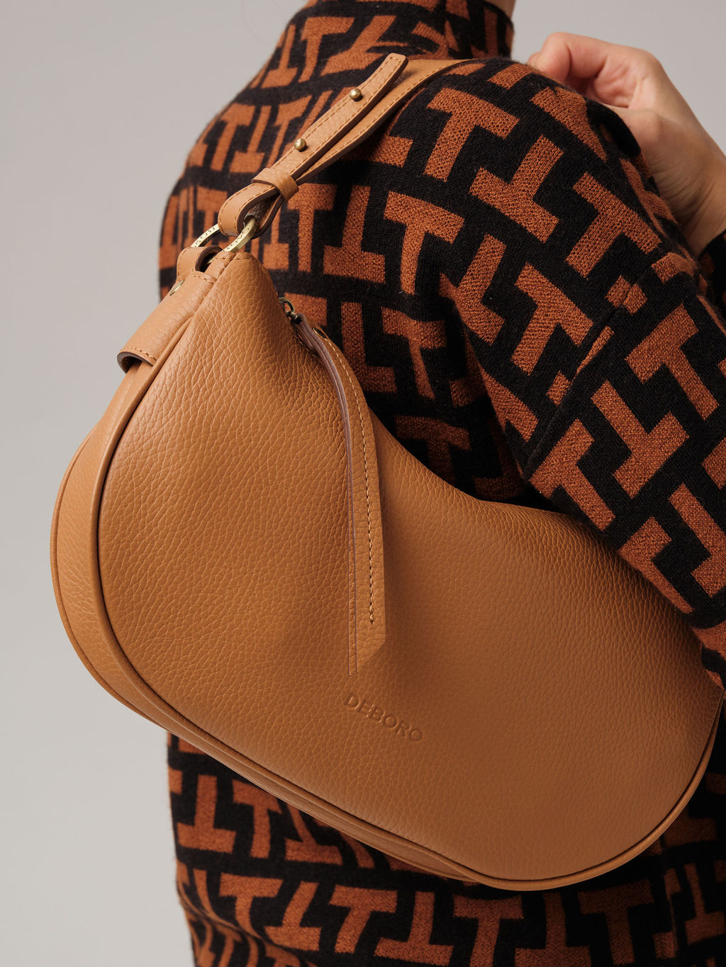 Сумка Deboro 30719 коричневый лист