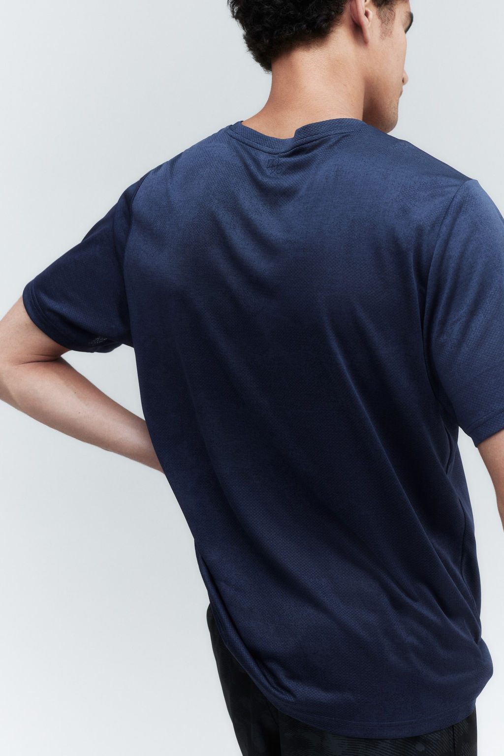 Camiseta de deporte en DryMove Regular Fit - H&m фото 4