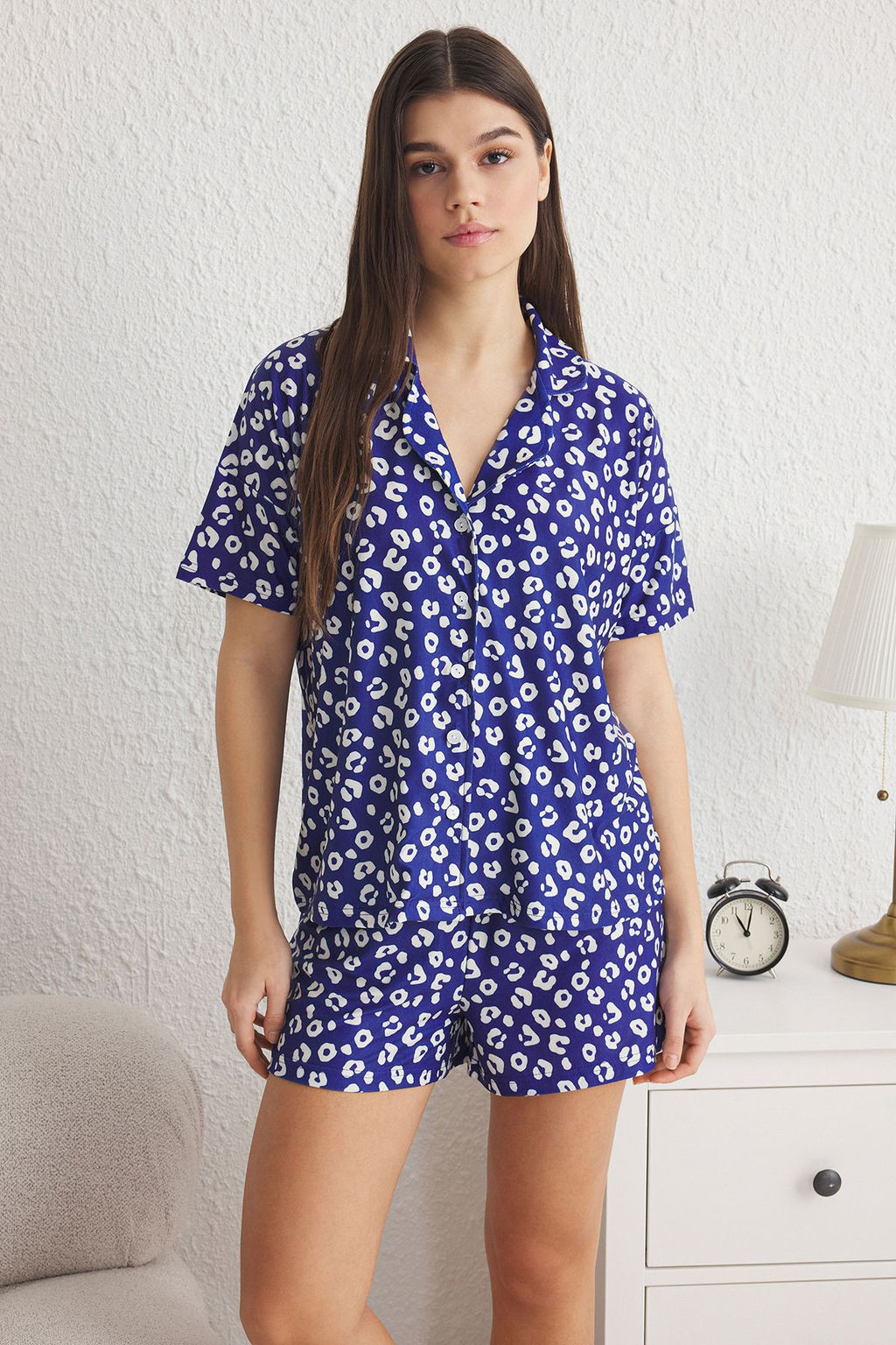 Trendyolmilla Bej-Cok Renkli Leopar Desenli Sortlu Orme Pijama Tak?m? THMSS24PT00285  фото 10