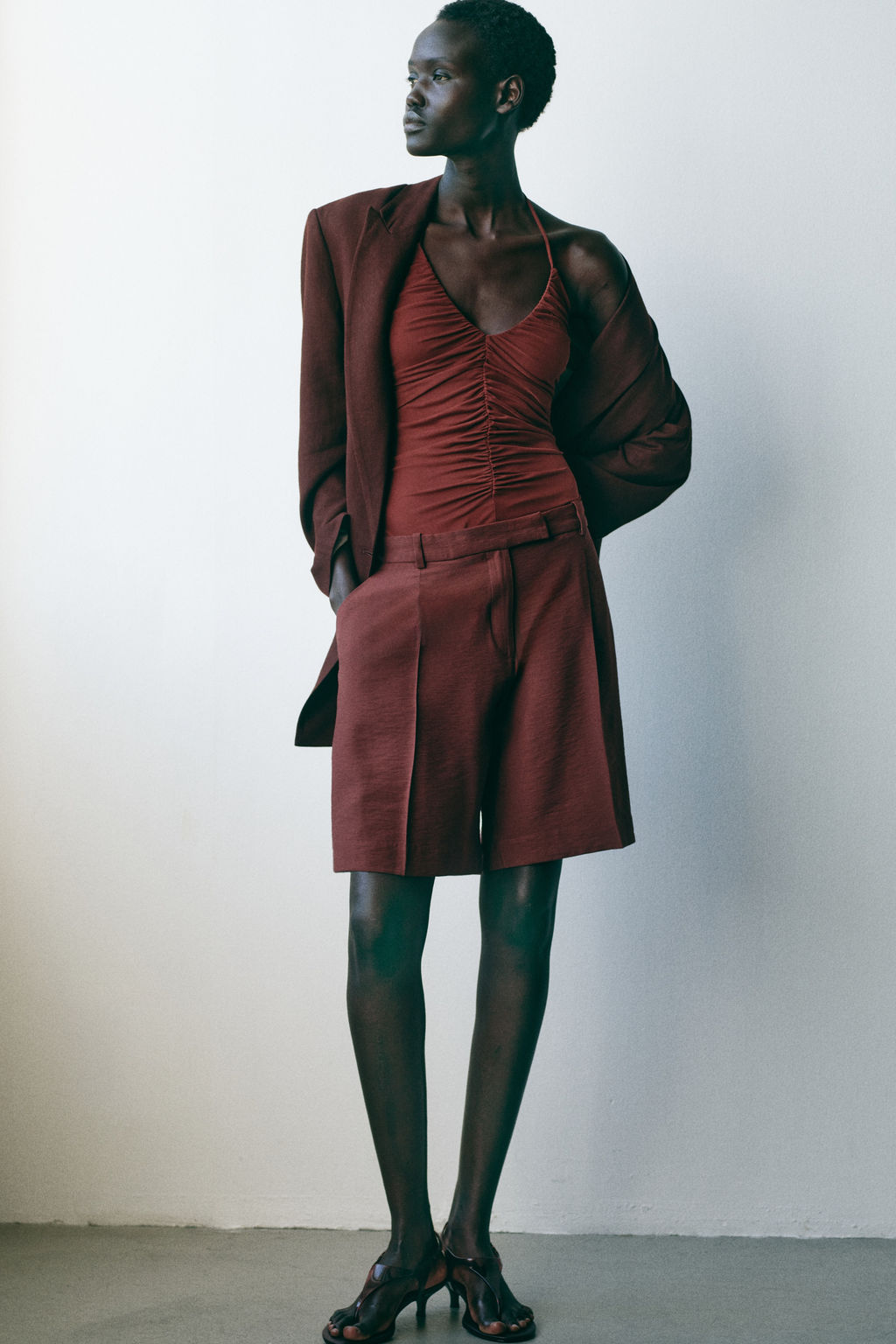 Body tanga fruncido con escote halter - H&m фото 2