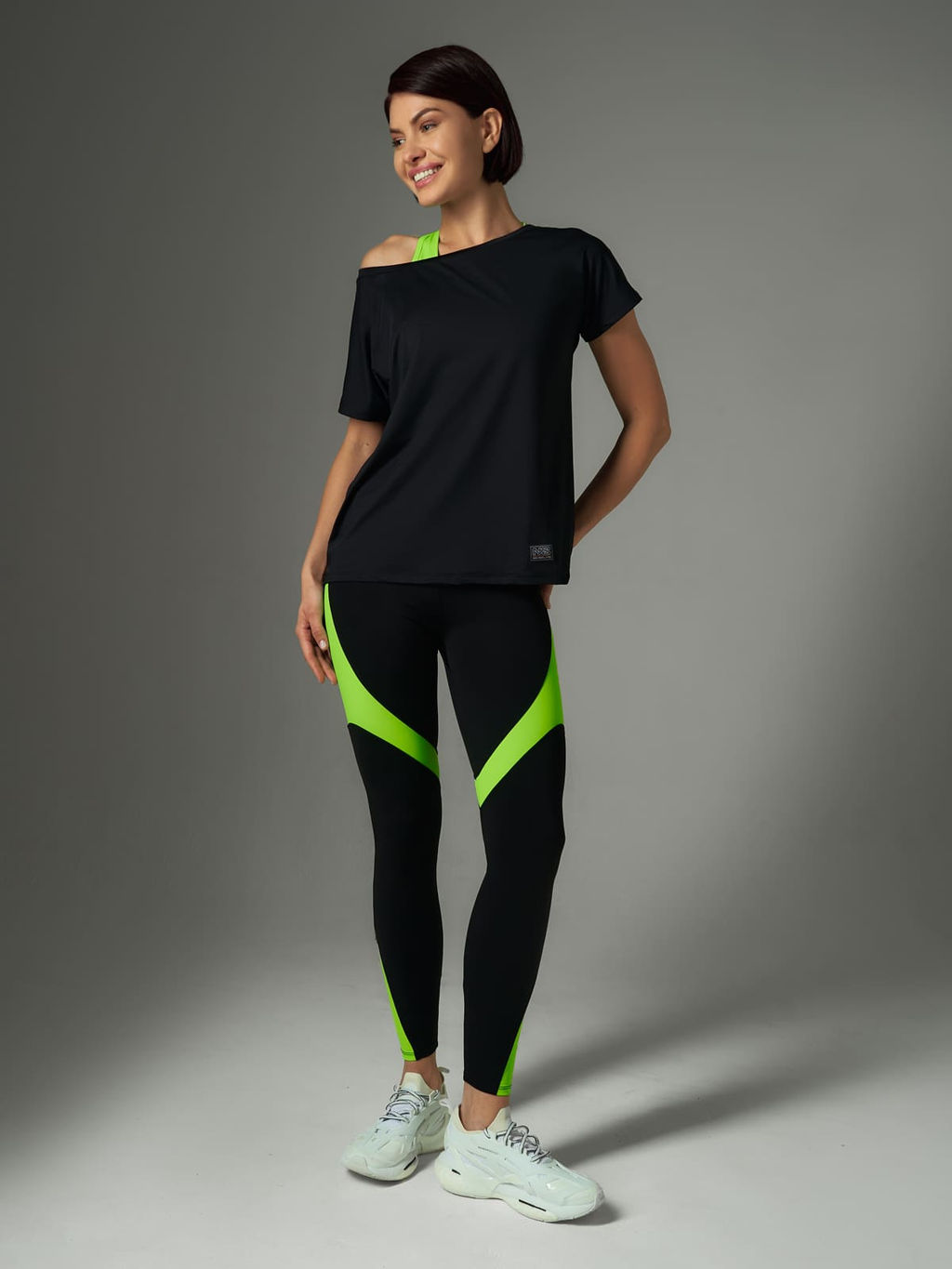 Футболка свободного силуэта на одно плечо - NEVERLATE фото 5