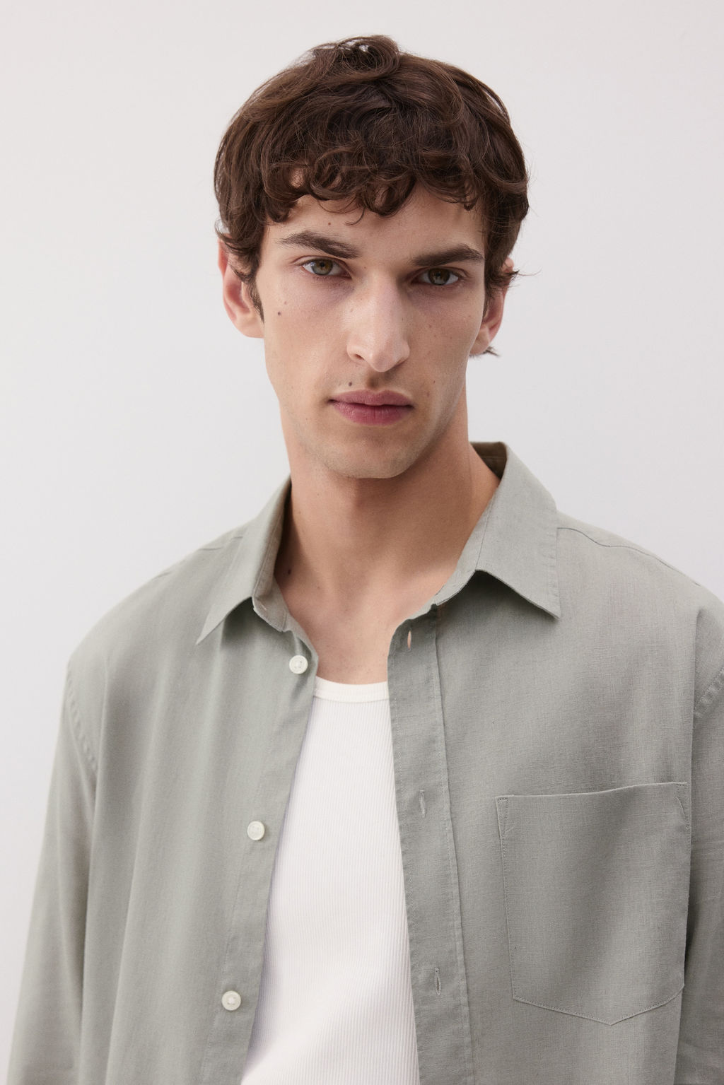 Camisa en mezcla de lino Regular Fit - H&m фото 8