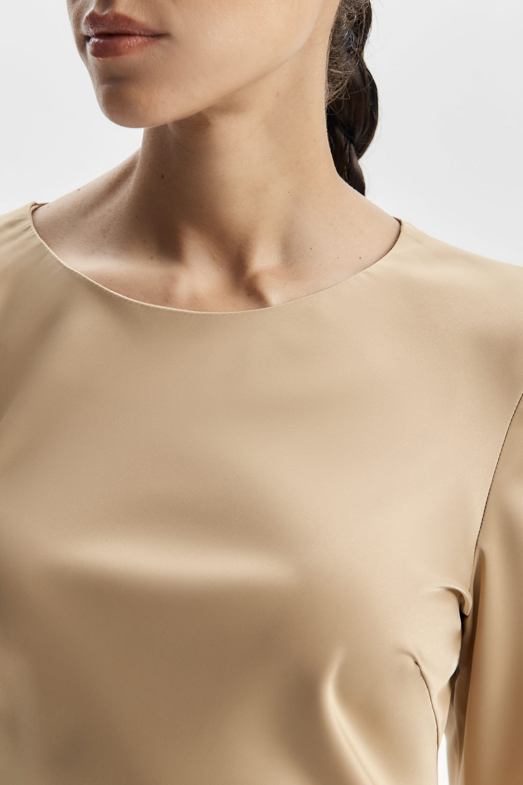 Платье из атласа расклешенного силуэта - Mollis фото 3