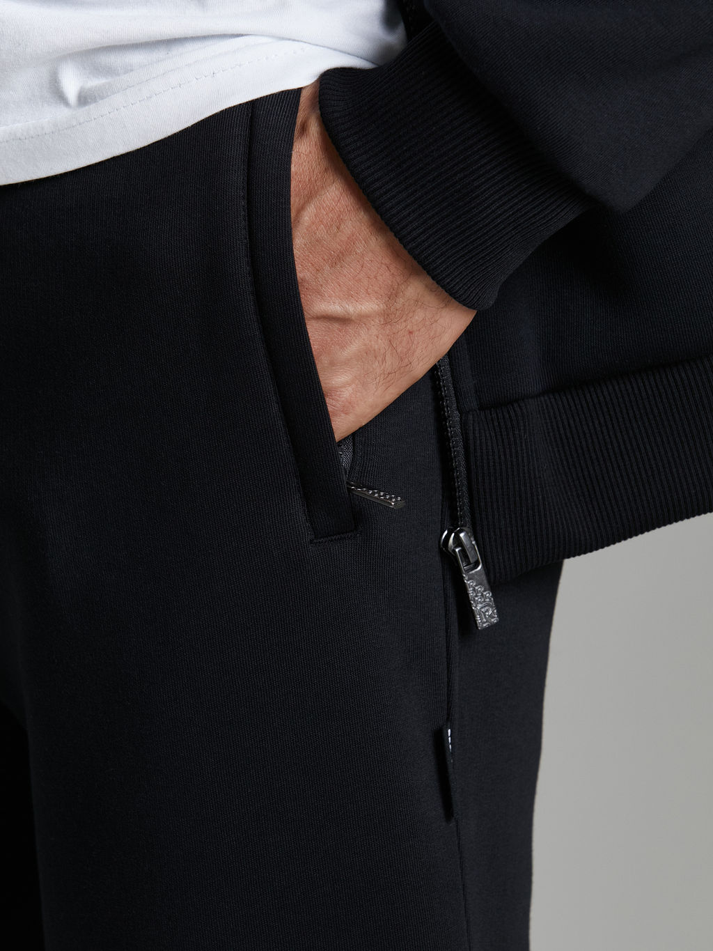 Спортивный костюм мужской 12M-RR-1830 RED-N-ROCKS