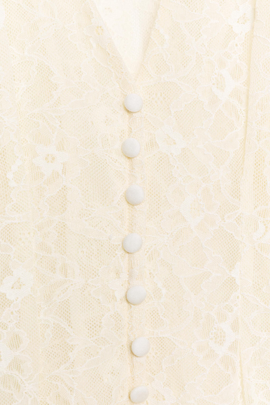 TOP ENCAJE BOTONES / Crema - Zara фото 9