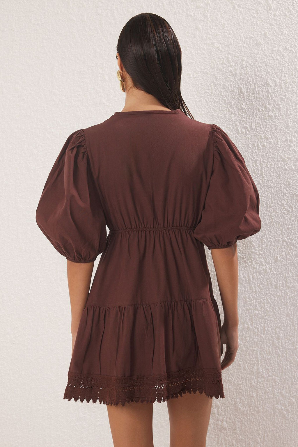 TRENDYOLMILLA Siyah Mini Dokuma Dantel Detayl? %100 Pamuklu Plaj Elbisesi TBESS24EL00116  фото 4